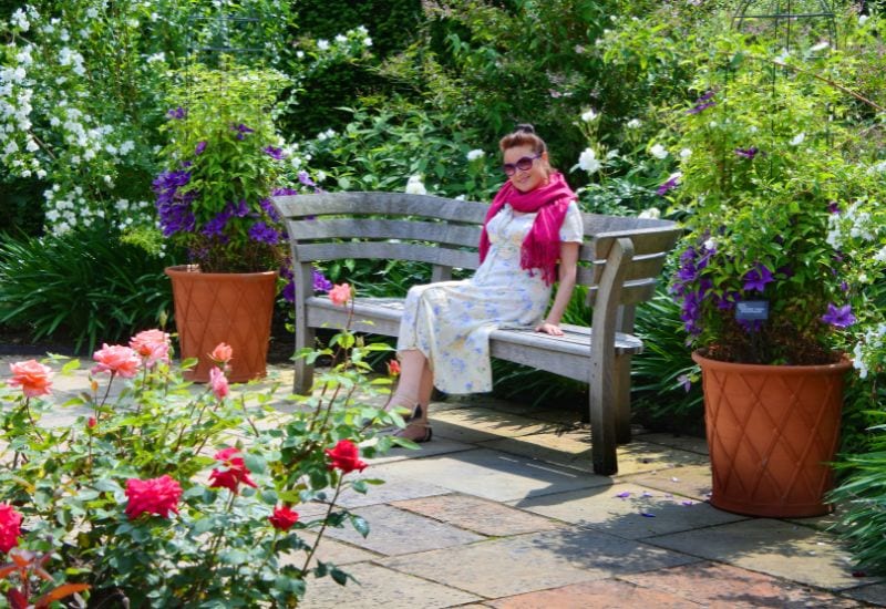  Breathe in the Bliss: 18 lulet më aromatike për një kopsht me aromë hyjnore
